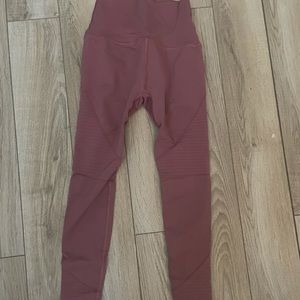 Alphalete Revival Leggings